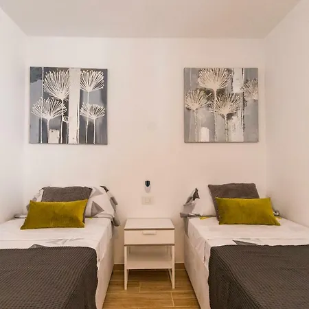 Apartamento Matilde Parque Santiago -tenerife Stars- Playa de las Americas (Tenerife)